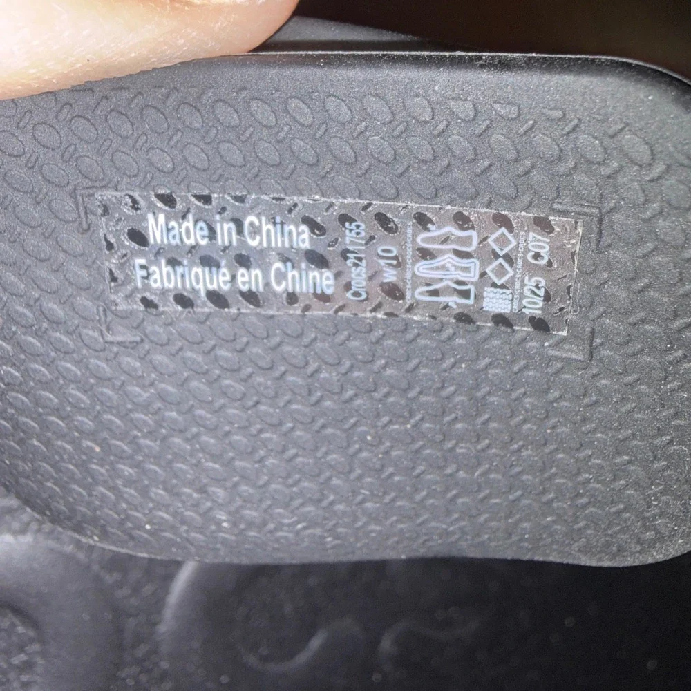 Crocs Mega Crush Sandal Black Platform Strappy Lug Sole Women Size 10 208105